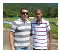 Gelson e Alef na chegada ao Flamengo.